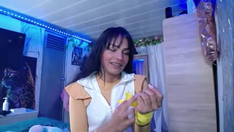 Maritza Ferrer -Samara Beltran online show from October 2025 03:03:02 AM