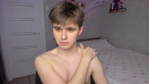 Snapshot of mark_bearcub chatting on January 2025 07:28:01 PM Mark online show from January 2025 07:28:01 PM