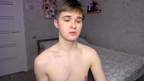 Snapshot of mark_bearcub chatting on January 2025 05:00:01 AM Mark online show from January 2025 05:00:01 AM