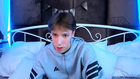 Snapshot of mark_branston chatting on November 2025 11:23:02 AM Mark online show from November 2025 11:23:02 AM