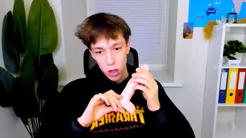 Mark online show from December 2025 10:41:02 AM