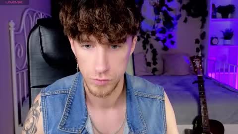 mark_caron online show from October 2025 08:19:02 PM