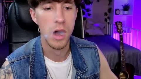 mark_caron online show from October 2025 08:33:01 PM