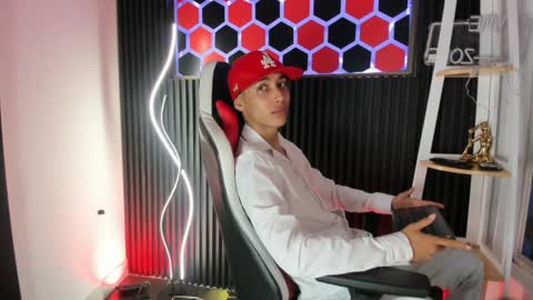 mark_diiaz online show from May 2026 01:06:01 PM