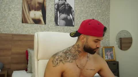 Snapshot of mark_hazze chatting on January 2025 01:04:02 AM Mark online show from January 2025 01:04:02 AM