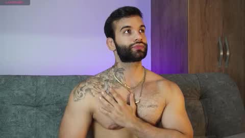 Snapshot of mark_hazze chatting on November 2025 10:56:02 PM Mark online show from November 2025 10:56:02 PM