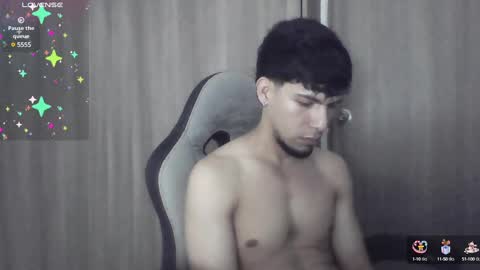 Snapshot of mark_rut chatting on December 2024 12:33:01 AM MODEL Mark Rut online show from December 2024 12:33:01 AM