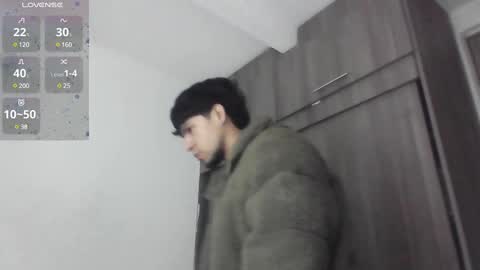 Snapshot of mark_rut chatting on January 2025 01:04:02 PM MODEL Mark Rut online show from January 2025 01:04:02 PM