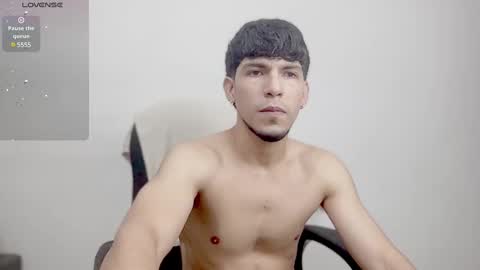 Snapshot of mark_rut chatting on February 2025 01:02:02 AM MODEL Mark Rut online show from February 2025 01:02:02 AM