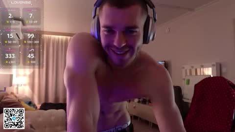 Snapshot of mark_stiff chatting on October 2025 09:08:02 AM Mark online show from October 2025 09:08:02 AM