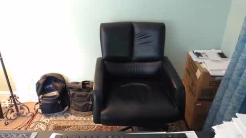 Snapshot of markinwest chatting on March 2026 10:27:01 PM MarkinWest online show from March 2026 10:27:01 PM