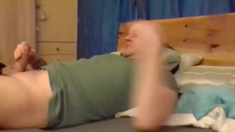 markus_7 online show from April 2026 05:52:01 PM