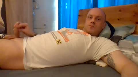 markus_7 online show from June 2026 06:18:01 AM