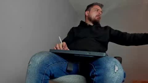 Snapshot of markwaynescr chatting on November 2025 12:49:01 PM MARK online show from November 2025 12:49:01 PM