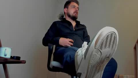 Snapshot of markwaynescr chatting on November 2025 07:23:02 PM MARK online show from November 2025 07:23:02 PM