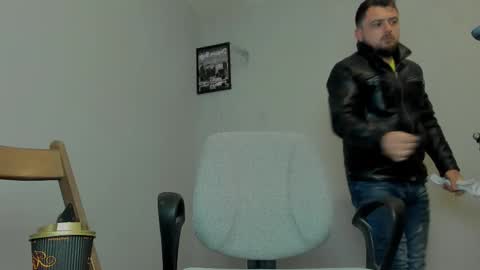 Snapshot of markwaynescr chatting on November 2025 02:43:02 PM MARK online show from November 2025 02:43:02 PM