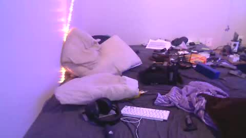 markymark101825061 online show from January 2025 01:02:02 PM