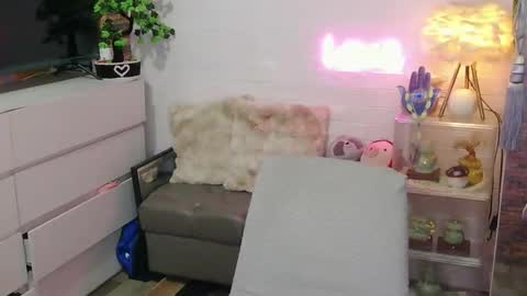 Snapshot of marlmoreno10 chatting on April 2026 12:28:02 PM marlmoreno10 online show from April 2026 12:28:02 PM