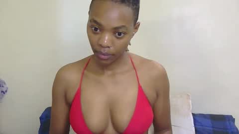 Snapshot of marly_babe chatting on March 2026 07:01:01 AM Marly online show from March 2026 07:01:01 AM