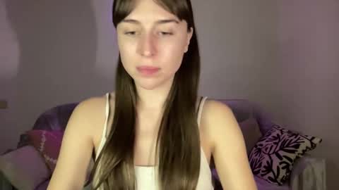 Snapshot of maroonaaa chatting on October 2025 03:23:02 PM Mary online show from October 2025 03:23:02 PM