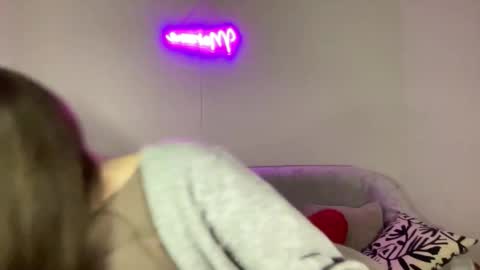 Snapshot of maroonaaa chatting on October 2025 05:04:02 PM Mary online show from October 2025 05:04:02 PM