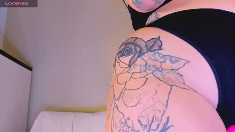 Snapshot of marrenar chatting on October 2025 04:20:02 AM Mari online show from October 2025 04:20:02 AM