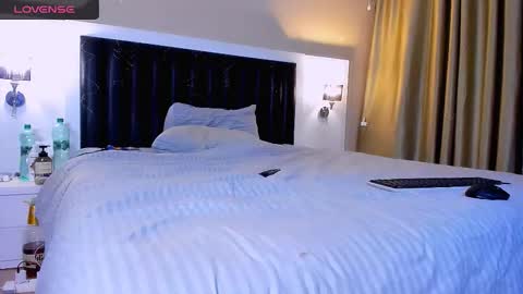 Snapshot of marrenar chatting on January 2026 11:05:01 AM Mari online show from January 2026 11:05:01 AM