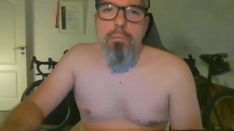 marriedcock1980 online show from December 2024 04:49:02 PM