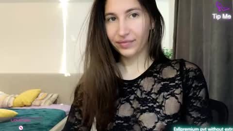 marrycolins online show from February 2026 02:53:01 AM