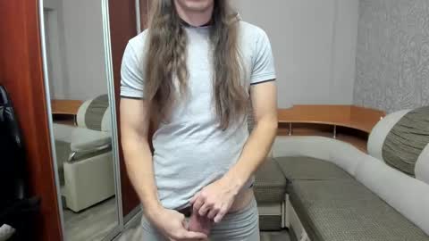 Snapshot of marryplz chatting on October 2025 06:20:01 PM Alan online show from October 2025 06:20:01 PM