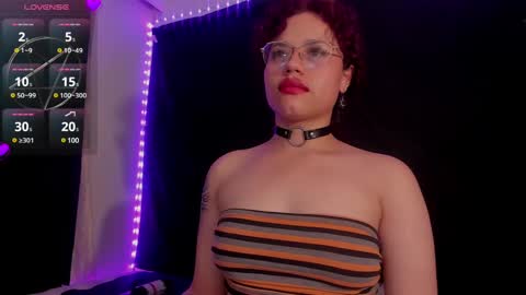 Snapshot of marsdoll chatting on February 2025 12:49:01 AM Marsdoll online show from February 2025 12:49:01 AM