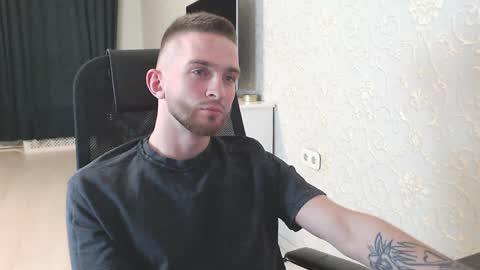 Snapshot of marselle_looker chatting on January 2025 02:25:01 AM Marselle online show from January 2025 02:25:01 AM