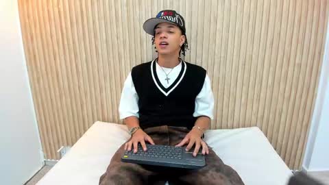 MARSHALL online show from September 2025 01:37:01 PM