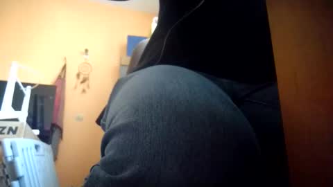 Snapshot of marsupialdan chatting on November 2025 01:23:01 PM marsupialdan online show from November 2025 01:23:01 PM