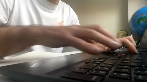 Snapshot of marsupilami_82_ chatting on March 2026 11:49:01 AM marsupilami_82_ online show from March 2026 11:49:01 AM