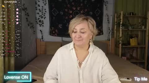marta_wils online show from October 2025 02:01:02 AM