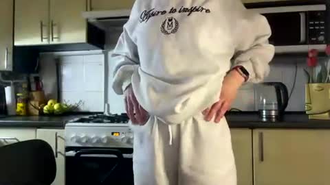 Marta online show from April 2026 08:04:01 PM