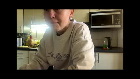 Snapshot of martaluna_ chatting on May 2026 12:11:02 PM Marta online show from May 2026 12:11:02 PM