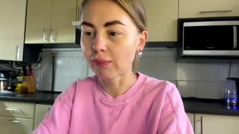 Snapshot of martaluna_ chatting on May 2026 02:24:02 PM Marta online show from May 2026 02:24:02 PM
