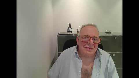 Snapshot of martin_1947 chatting on September 2025 08:53:02 PM martin_1947 online show from September 2025 08:53:02 PM