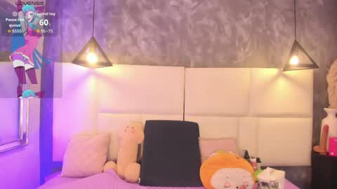 Martina  online show from April 2026 02:04:02 PM