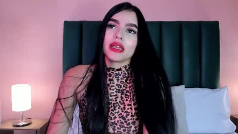 Martina Divine online show from October 2025 12:56:02 PM