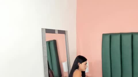 Martina Divine online show from November 2025 11:21:01 AM