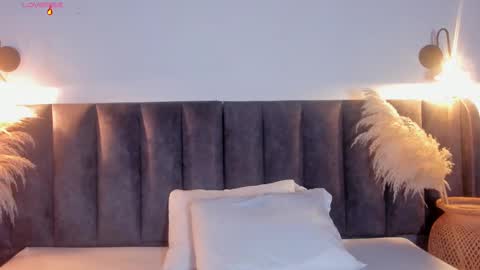 Snapshot of martina_jackson_ chatting on October 2025 03:18:01 AM Laura online show from October 2025 03:18:01 AM