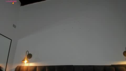 Snapshot of martina_jackson_ chatting on November 2025 07:34:01 PM Laura online show from November 2025 07:34:01 PM