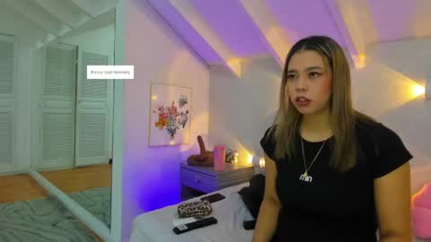 martina mIIler online show from May 2026 01:07:02 PM