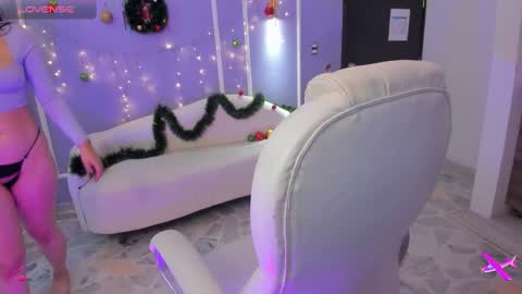 Snapshot of martina_saenz1 chatting on December 2024 07:21:02 PM Martina online show from December 2024 07:21:02 PM