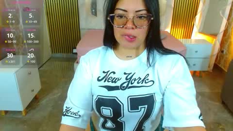 Hey im martina online show from December 2025 03:22:01 AM