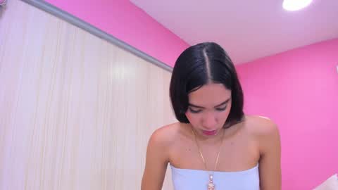 Snapshot of martinaaldana chatting on September 2025 04:08:02 PM Martina Aldana online show from September 2025 04:08:02 PM