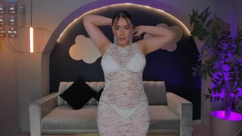 Martinna Bonnet online show from February 2025 01:38:01 PM